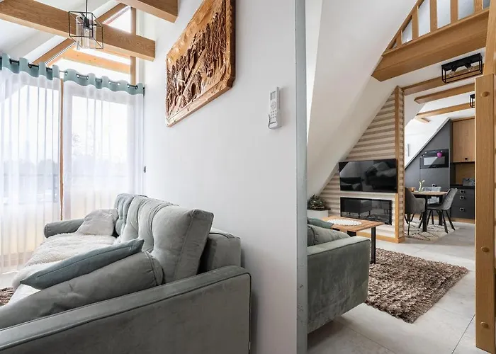 Ksiezycowe - Tatra View - Golden *