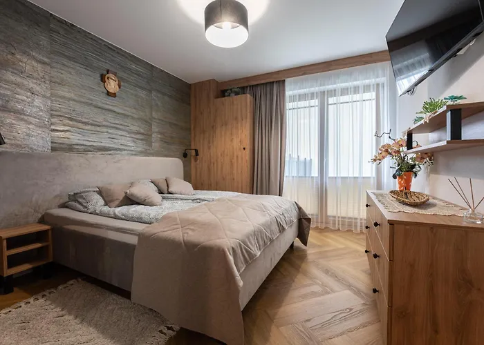 Ksiezycowe - Tatra View - Golden זקופאנה